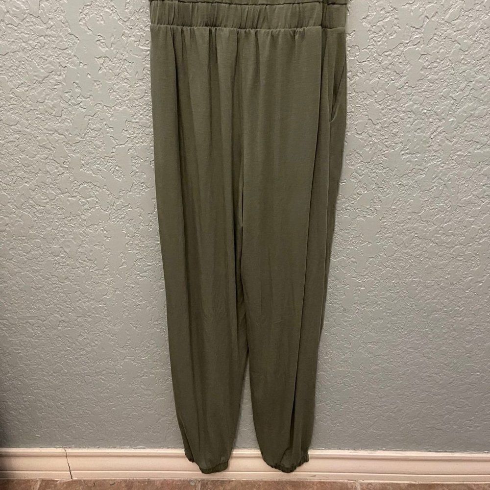 Sleeveless Button Up Scoop Neck Tapered Leg Knit Jogger Jumpsuit - Picture 11 of 11
